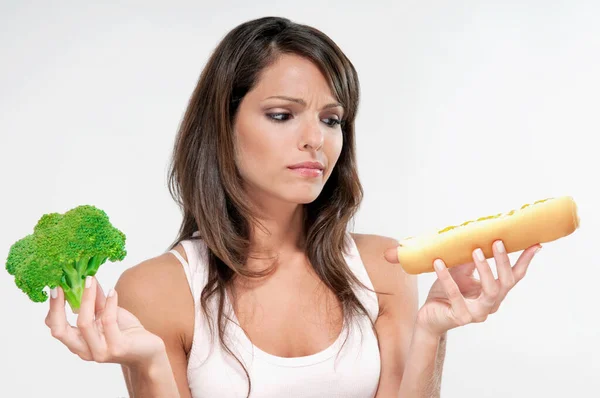 Mujer Joven Con Ensalada Verde Sobre Fondo Blanco —  Fotos de Stock