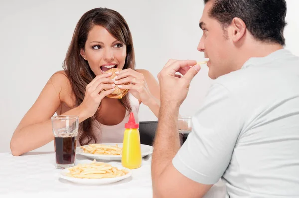 Cuplu Tânăr Care Micul Dejun Bucătărie — Fotografie, imagine de stoc