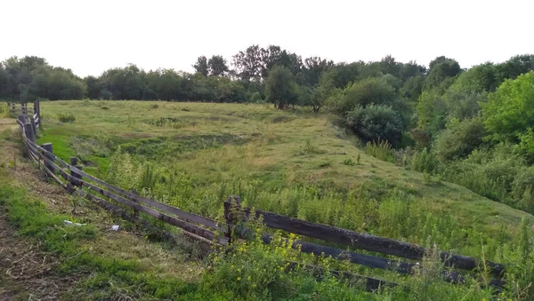 Una Cerca Madera Pastibish Cerca Del Río —  Fotos de Stock