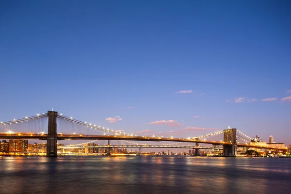 Нью Йорк Nyc Манхэттен Даунтаун Бруклинским Мостом — стоковое фото