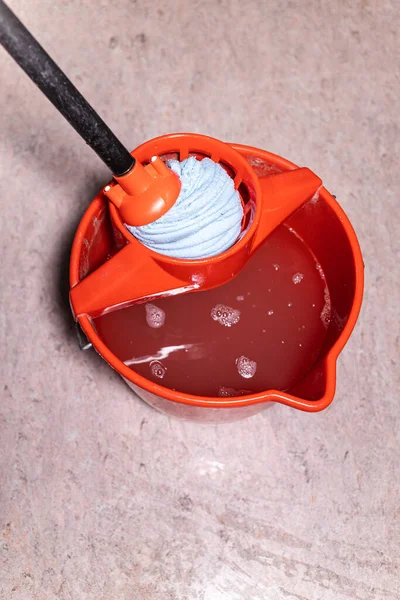 Top View Squeezing Mop Red Bucket Dirty Water Home — Stock Photo, Image