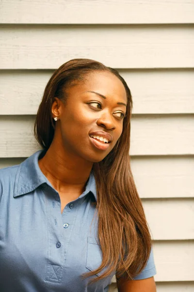 Portrait Beautiful Young African American Woman Blue Shirt Jeans — Stock Photo, Image