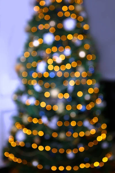 Julgransbokeh Okoncentrerad Garland Fokus Julbakgrund Vertikalt Foto Kopiera Utrymme — Stockfoto