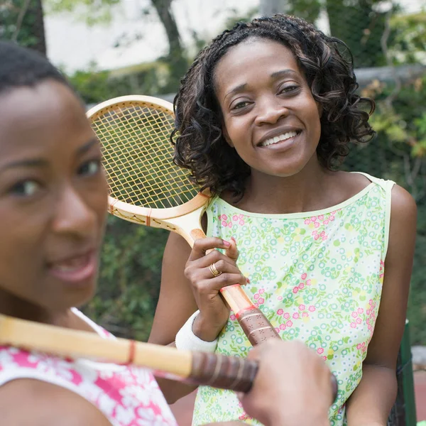 Retrato Una Joven Afroamericana Jugando Tenis — Foto de Stock