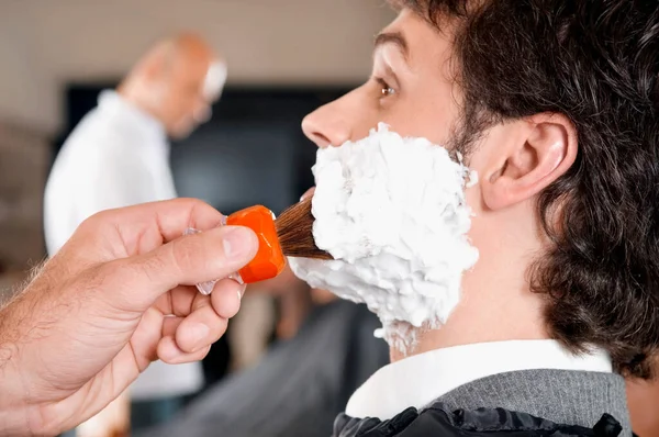 Man Shaving His Beard Brush Bathroom — Stock Photo, Image