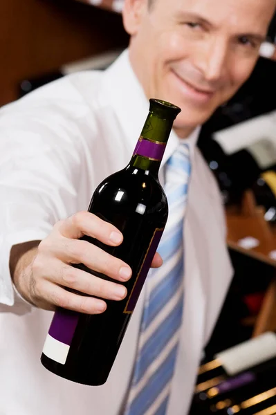 Man Med Vinflaska Och Glas Champagne — Stockfoto