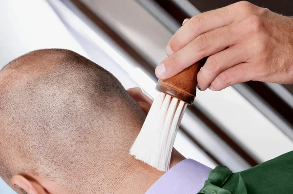 Close Man Hand Towel His Head — Stock Photo, Image