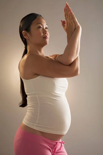 Беременная Женщина Животом — стоковое фото