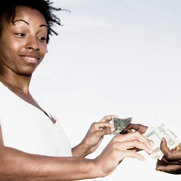 Çok Parası Olan Afrikalı Amerikalı Genç Bir Adamın Portresi — Stok fotoğraf