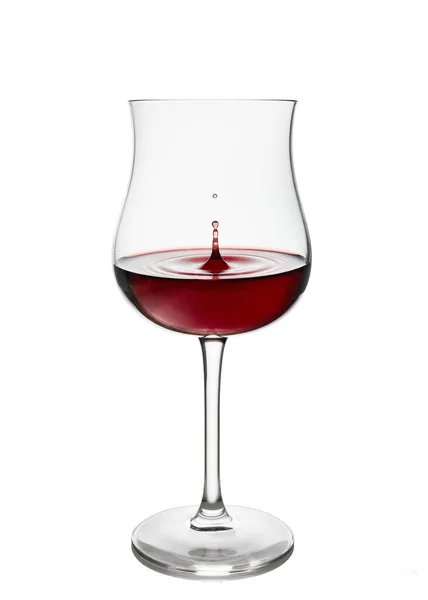 Розщеплення Склі Червоне Вино Келиху Ізольовано Білому Тлі Падіння Падає — стокове фото