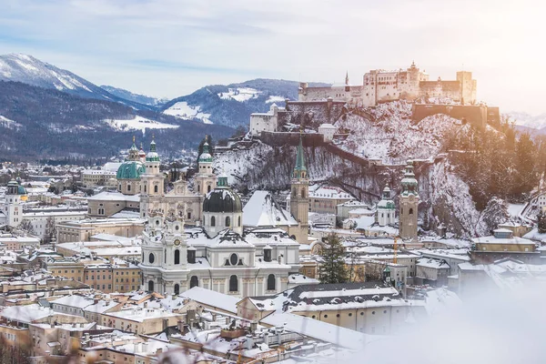 Panorama Salzburgo Invierno Centro Histórico Nevado Sol — Foto de Stock