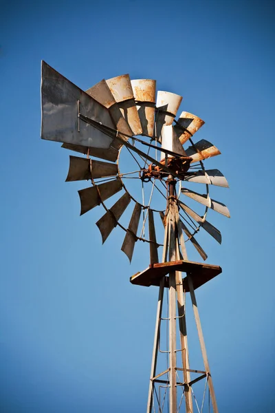 Windmühle Himmel — Stockfoto