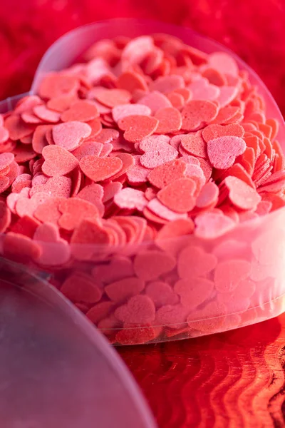 Bonbons Forme Coeur Sur Fond Rose — Photo
