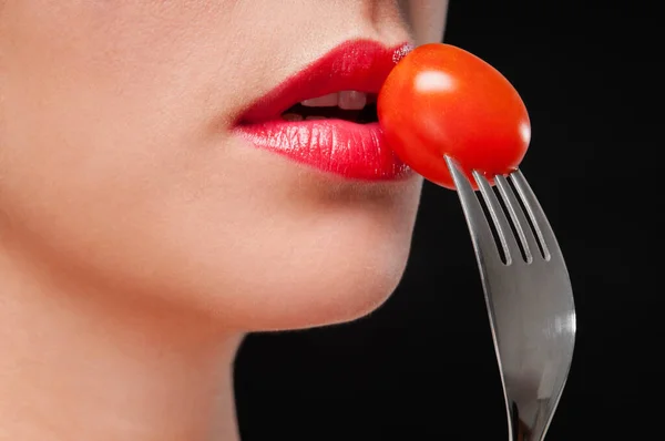 Vrouw Met Rode Lippen Zwarte Lippenstift Witte Achtergrond — Stockfoto