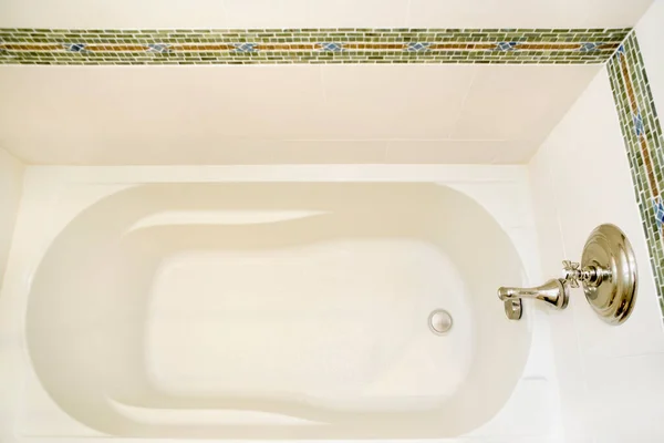 Moderne Badkamer Interieur Met Witte Wastafel Kraan — Stockfoto