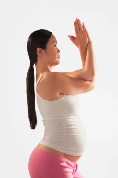 Gravid Kvinna Med Magen Vit Bakgrund — Stockfoto