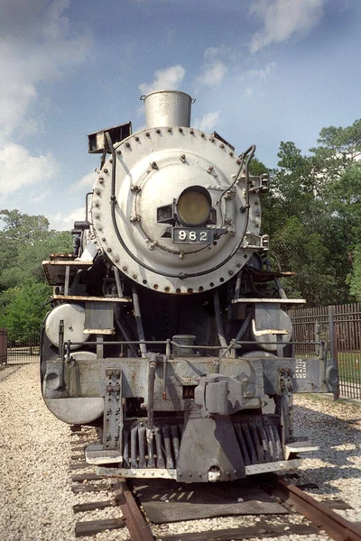 Demiryolunda Eski Bir Buhar Lokomotifi — Stok fotoğraf