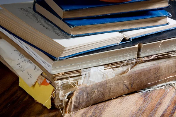 Stapel Boeken Oud Boek Houten Tafel — Stockfoto