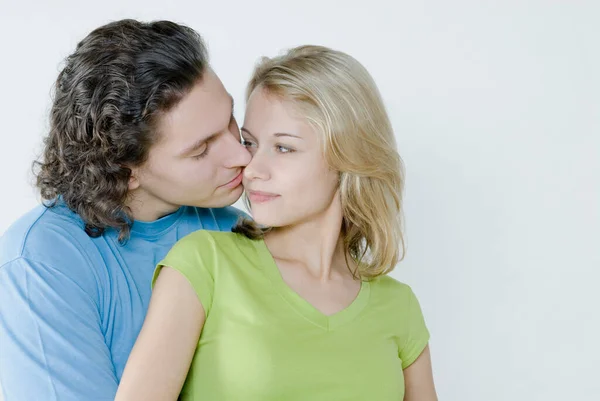 Retrato Una Joven Pareja Con Hija —  Fotos de Stock