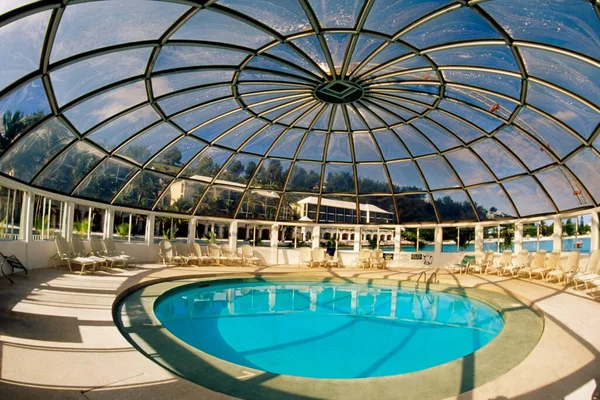 Modernt Utseende Cirkulär Pool Somesta Hotel Bermuda — Stockfoto