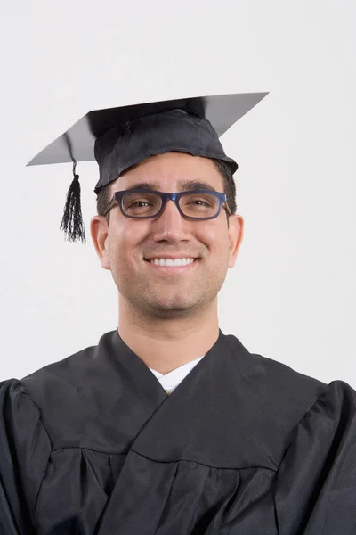 Joven Con Gorra Graduación Diploma — Foto de Stock