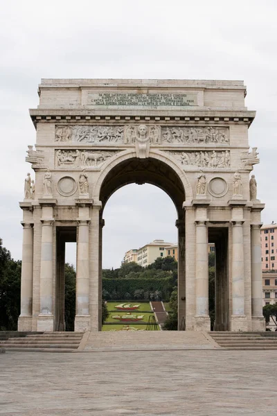 Paris France July 2018 Arc Triomphe Rome Faby — стоковое фото