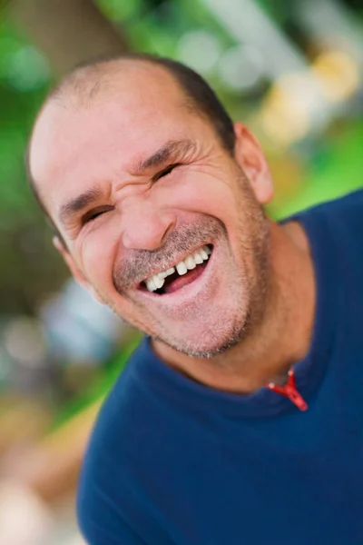 Retrato Joven Feliz —  Fotos de Stock