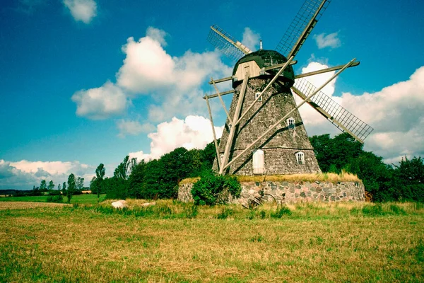 Bir Yel Değirmeninin Alçak Açılı Görüntüsü Funen County Danimarka — Stok fotoğraf