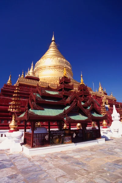 Vista Bajo Ángulo Una Pagoda Shwedagon Pagoda Bagan Myanmar — Foto de Stock