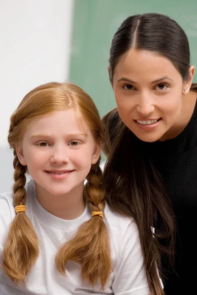 Portrait Beautiful Young Girl Cute Little Daughter Classroom — Stock Photo, Image