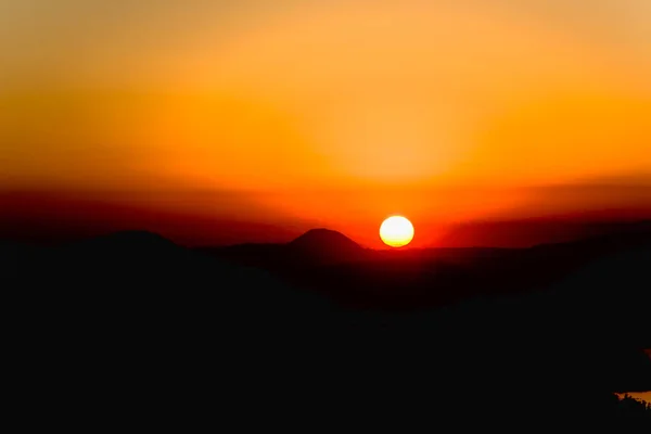 海の上の美しい夕日 — ストック写真