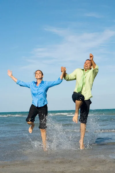 Happy Couple Having Fun Beach — Stock Photo, Image