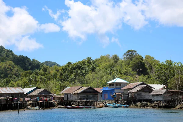 Kleiner Namn Förlorar Fischerdorf Auf Der Insel Muari Nordmolukken Halmahera — Stockfoto