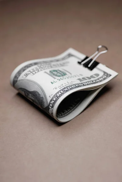 Beyaz Arka Planda Dolar Para — Stok fotoğraf