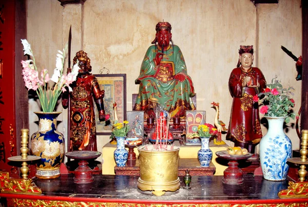 Божества Пагоде Тран Куок Ханой Вьетнам — стоковое фото