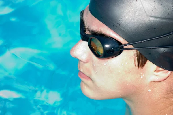 Jovem Mulher Piscina — Fotografia de Stock