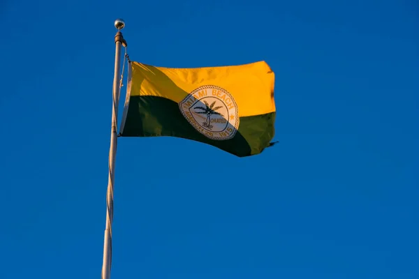 Low Angle View Flag Fluttering Miami Florida Usa — Stock Photo, Image