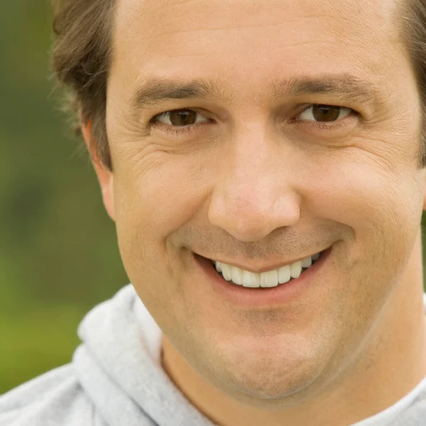 Close Mature Man Smiling — Stock Photo, Image