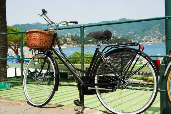 Bicicletta Parcheggiata Strada — Foto Stock