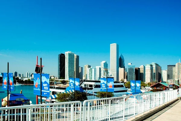 Bâtiments Long Lac Navy Pier Chicago Illinois États Unis — Photo