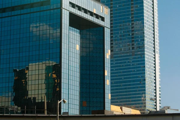 迈阿密 佛罗里达 乌萨等地摩天大楼的低角度视图 — 图库照片