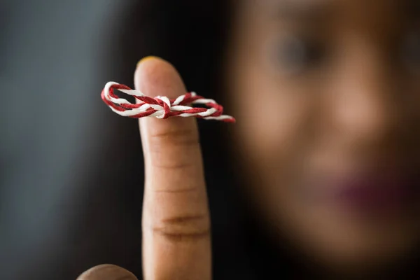 Bellek Kurdeleli Afrikalı Amerikalı Kadın Sakın Unutma Akıl Yardımı — Stok fotoğraf