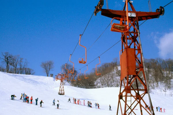 Χαμηλή Γωνία Άποψη Ενός Ανελκυστήρα Σκι Maruyama Park Sapporo Ιαπωνία — Φωτογραφία Αρχείου