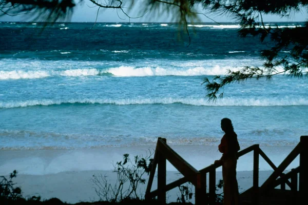 晴れた日の壮大な海とビーチ エレウサラ バハマ — ストック写真
