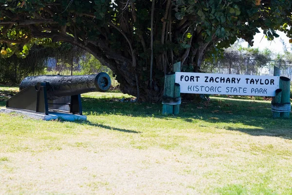 Velho Exército Militar Parque — Fotografia de Stock