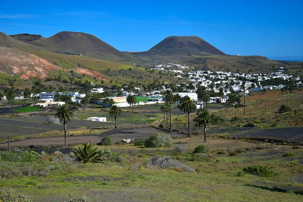 Die Kleinstadt Haria Norden Lanzarotes Das Tal Der 1000 Palmen — Stockfoto