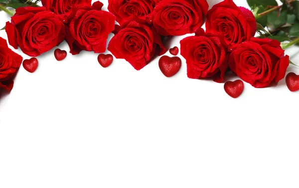 Czerwone Róże Białe Serca Tle Serca — Zdjęcie stockowe