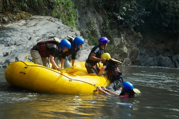 Rafting Caiaque Rio Água Caiaque Pessoas Família Esporte Ativo Crianças — Fotografia de Stock