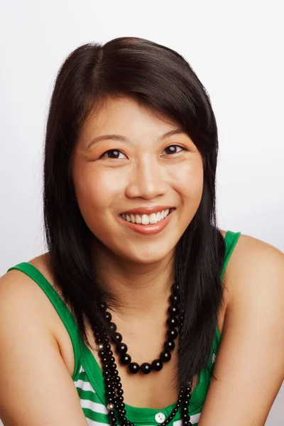 Stock image Portrait of a young woman smiling