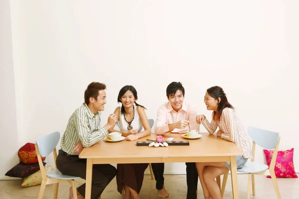 Group Friends Having Fun Home — Stock Photo, Image